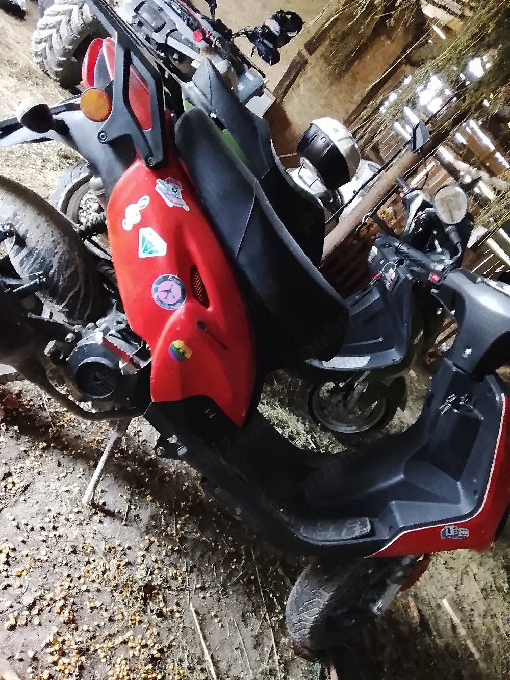 vând sau schimb cu ATV-URI 