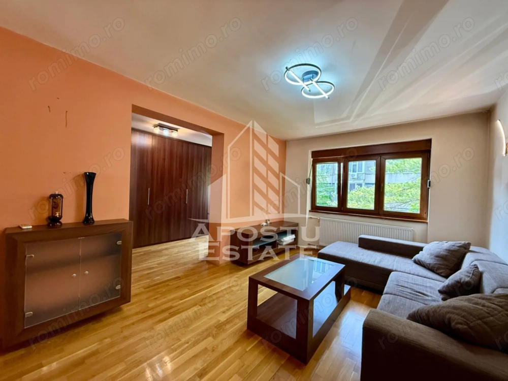 Apartament 4 camere si garaj de vanzare, etaj 1, Medicina Timisoara