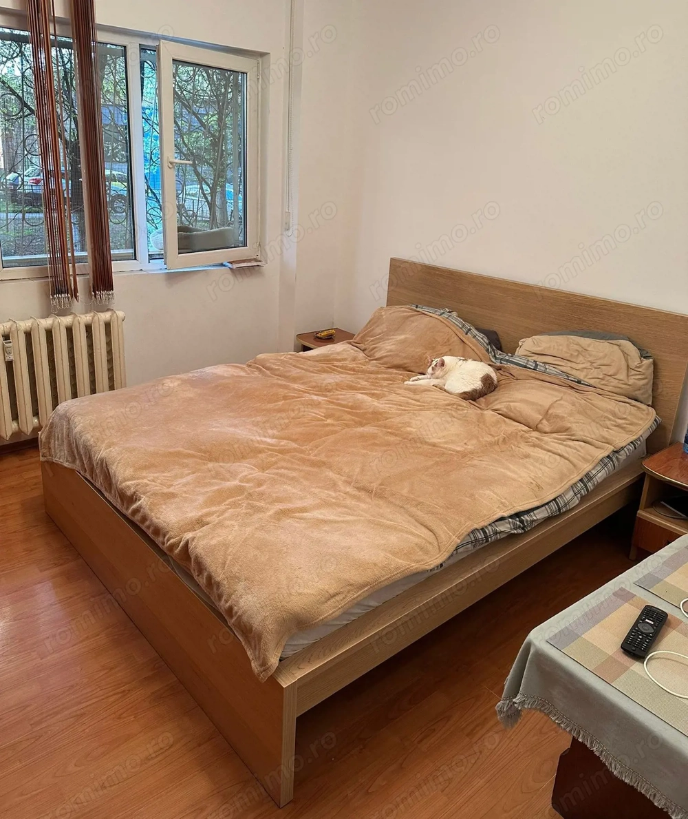 Apartament 3 camere, Decomandat. Bld. Al. Obregia, zona Vatra Dornei.