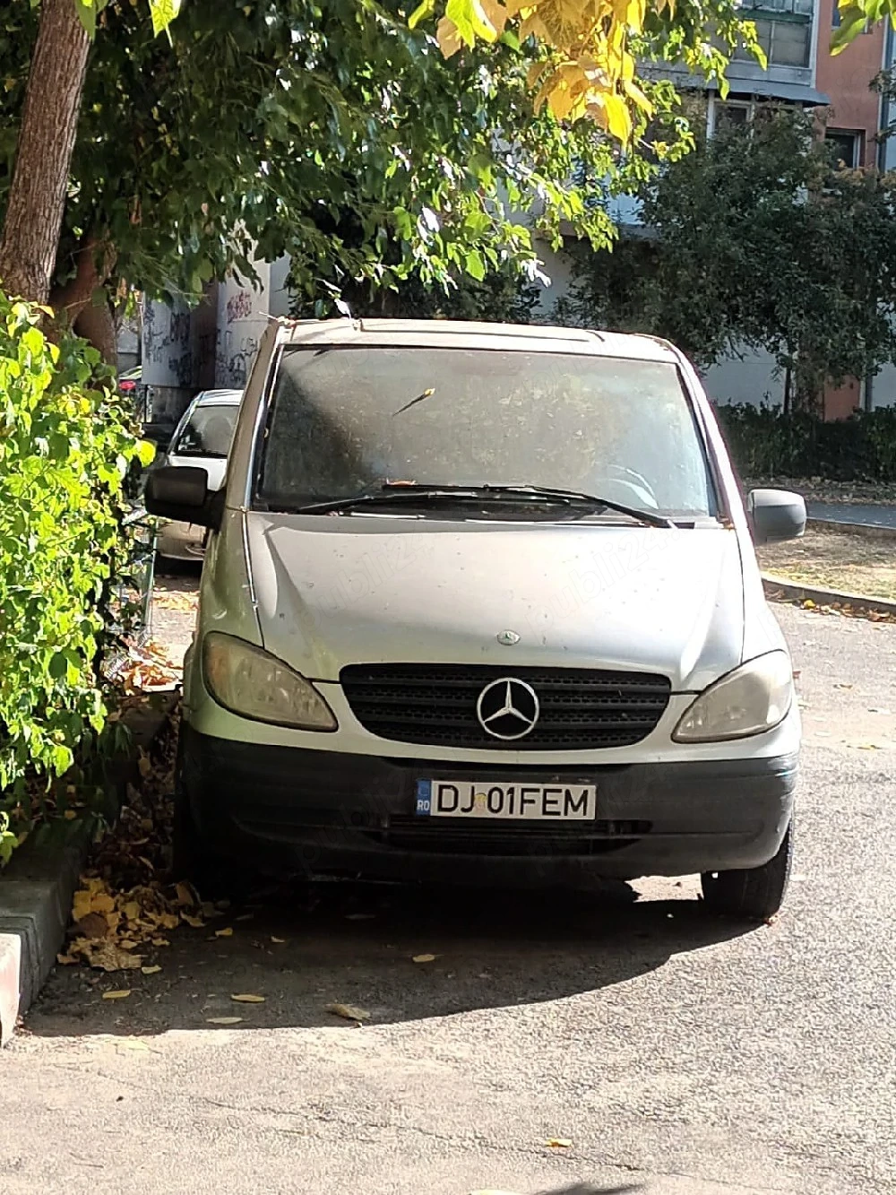 Vand Mercedes Benz Vito CDI 111 autoutilitară  fab 2010
