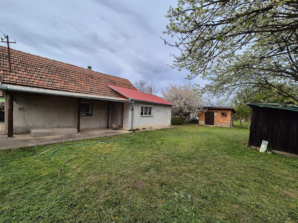 Vând casă în Biharia