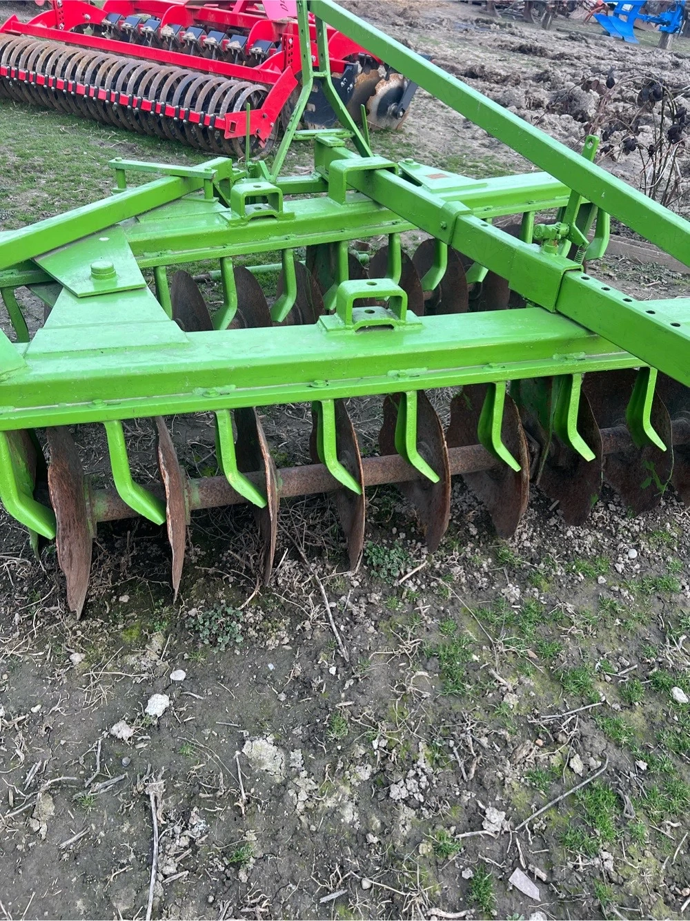 vand disc de 3 m in perfecta stare de functionare 