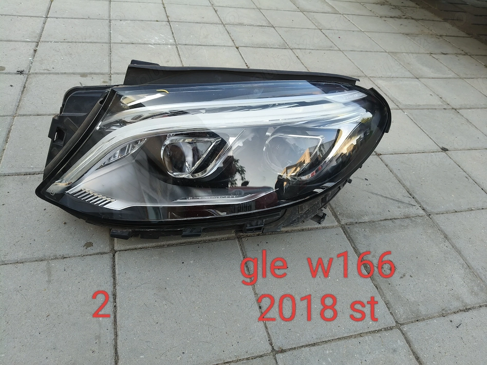 Far stânga Mercedes GLE W166 2018