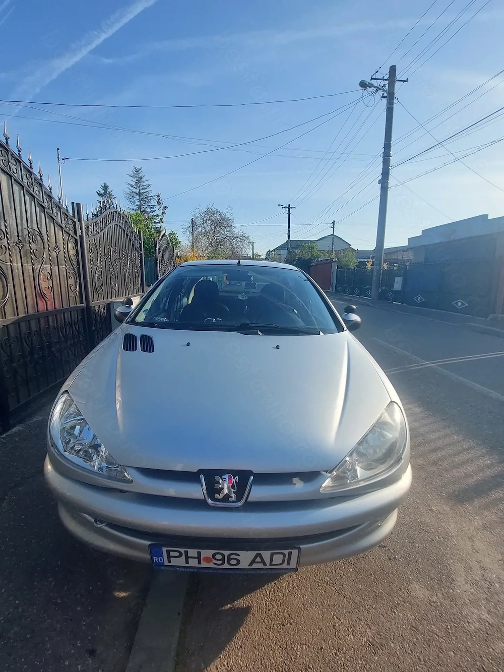 Vând Peugeot 206 sedan plus 
