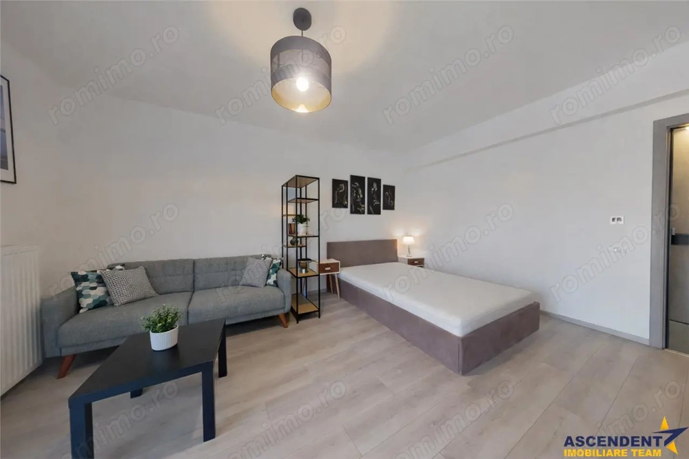 Garsoniera, decomandata, 54mp, terasa, Platinum Residence, Tractorul, Brasov