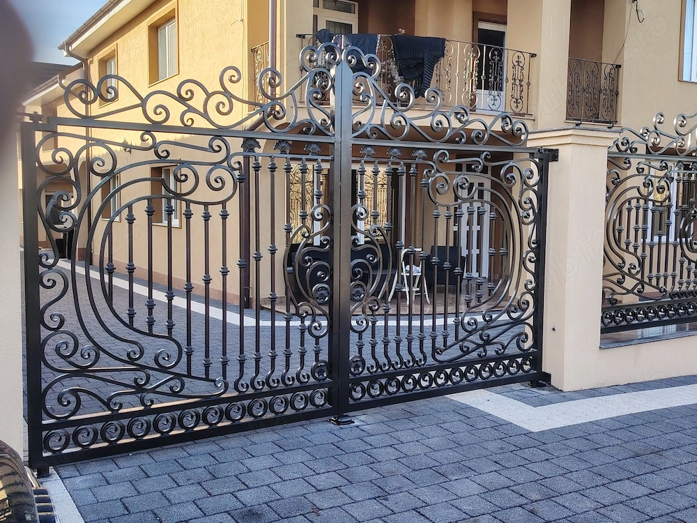  Porți, balustrazi și garduri din fier forjat la comandă