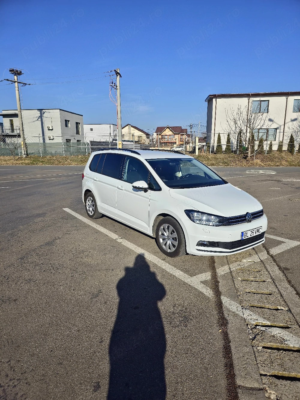 Vând Volkswagen Touran 2.0 7 locuri