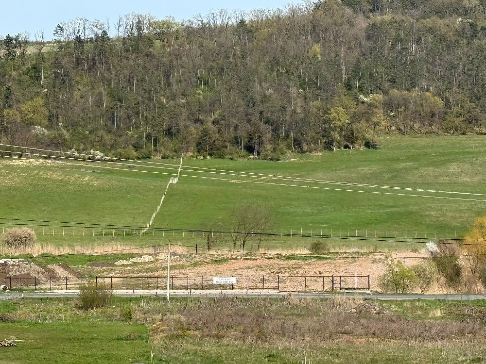 Închiriez teren Ceuaș Mureș 