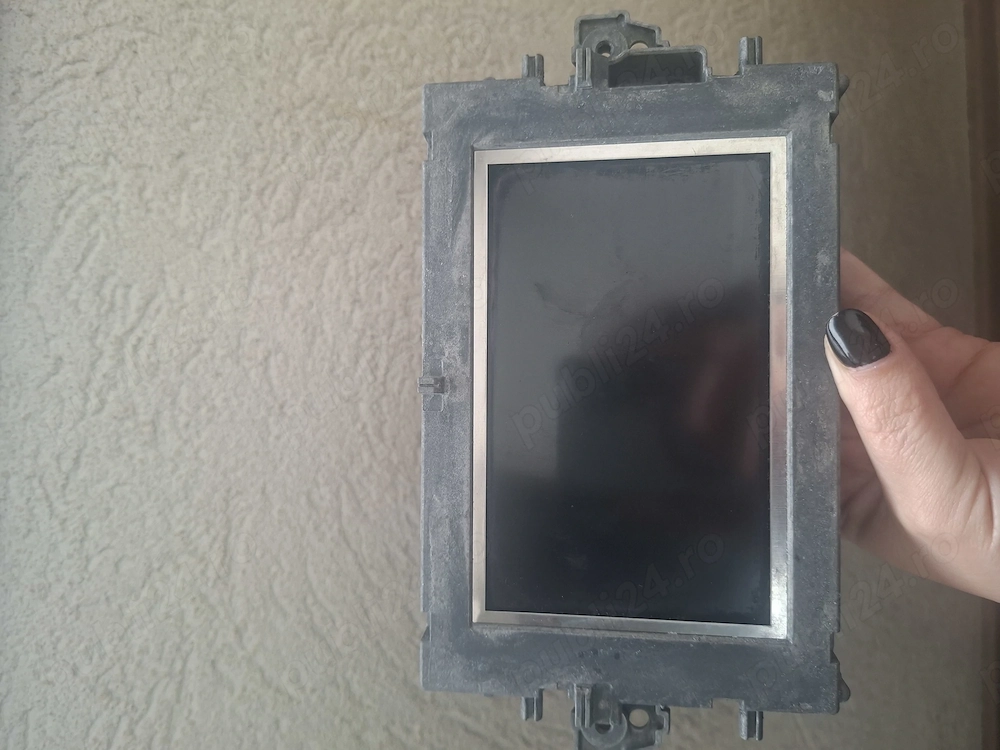 Vând navigație mercedes e200 w212