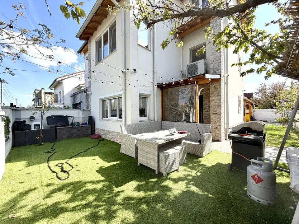 Duplex premium cu 4 camere, 135 mp utili, zona centrala - Dumbravita 