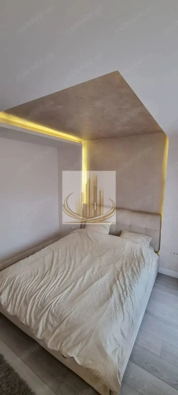 Apartament 4 camere, 76mp + 3 balcoane, zona Calea Aradului