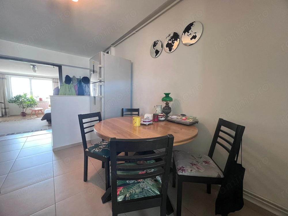 Apartament 3 camere,zona 22 Decembrie