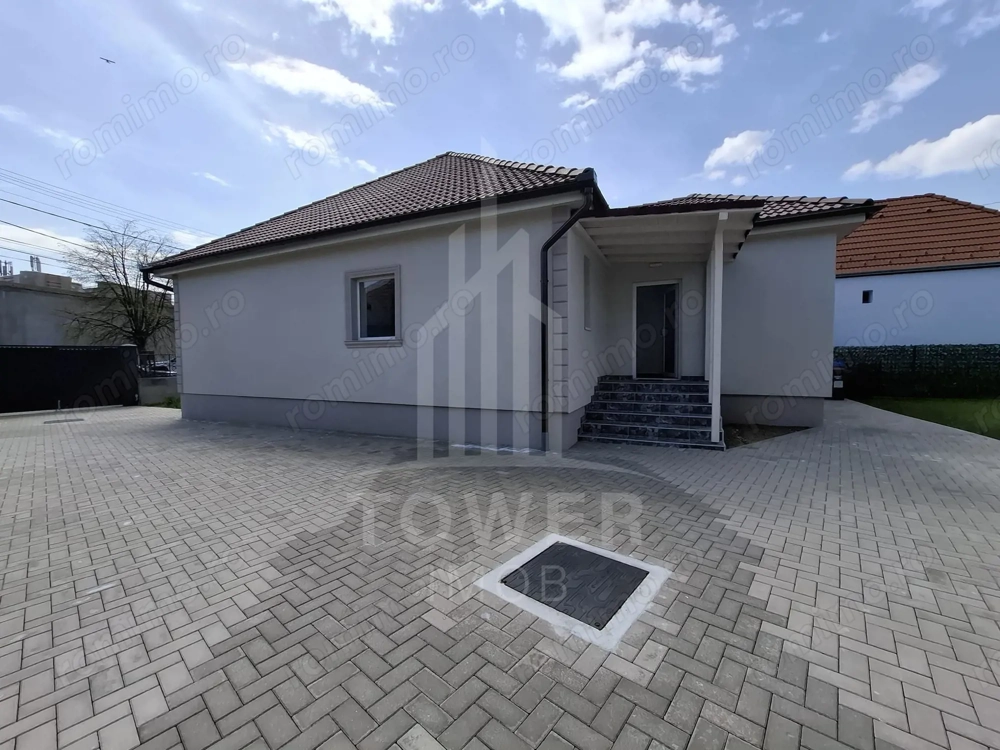 Casa renovata total- zona Calea Poplacii cu teren de 454 mp