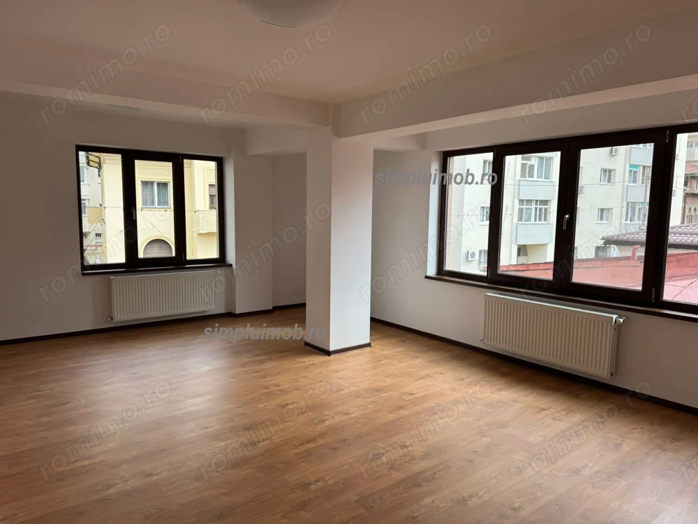 Spatiu birou cladire birouri Metrou Iancului