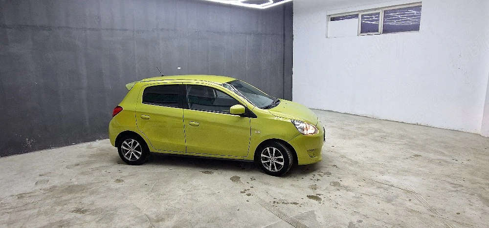 Mitsubishi Space Star 2015