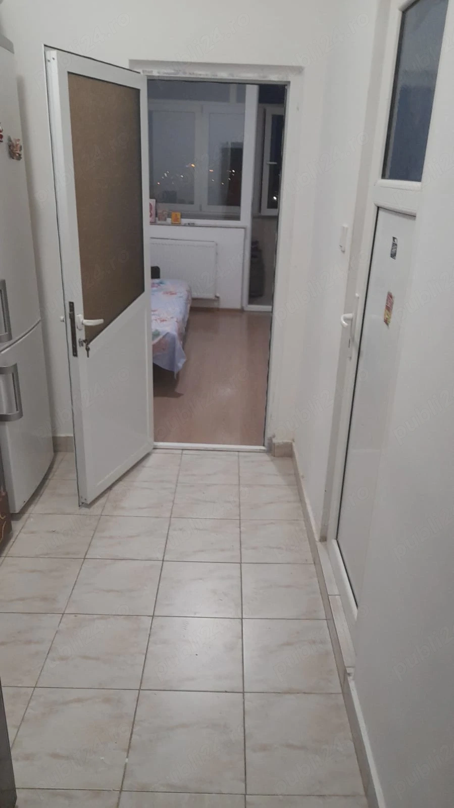 Inchiriez garsoniera