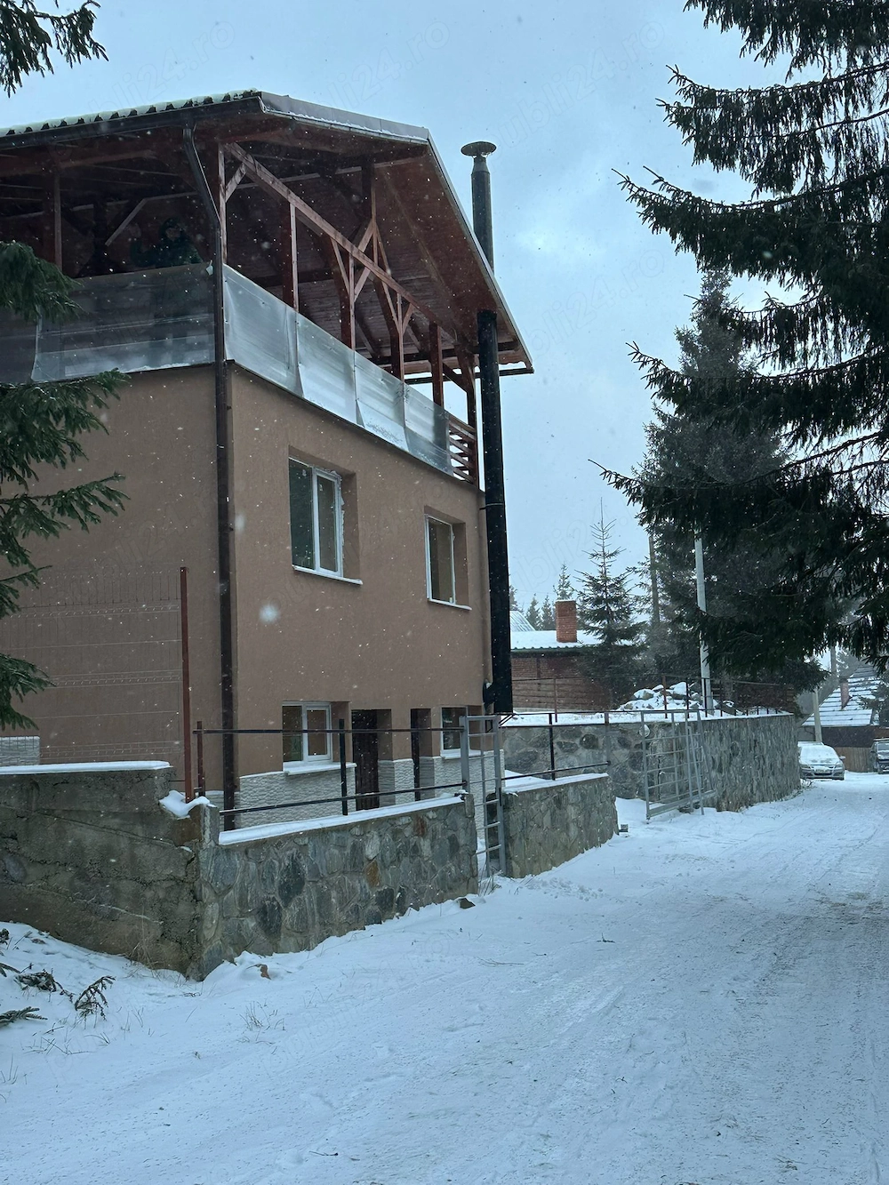 inchriez vila turistica, casa de vacanta , pensiune 