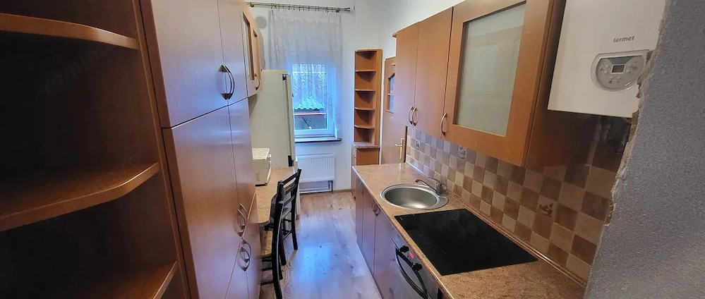 De inchiriat apartament cu 2 camere in zona Dacia centrala proprie