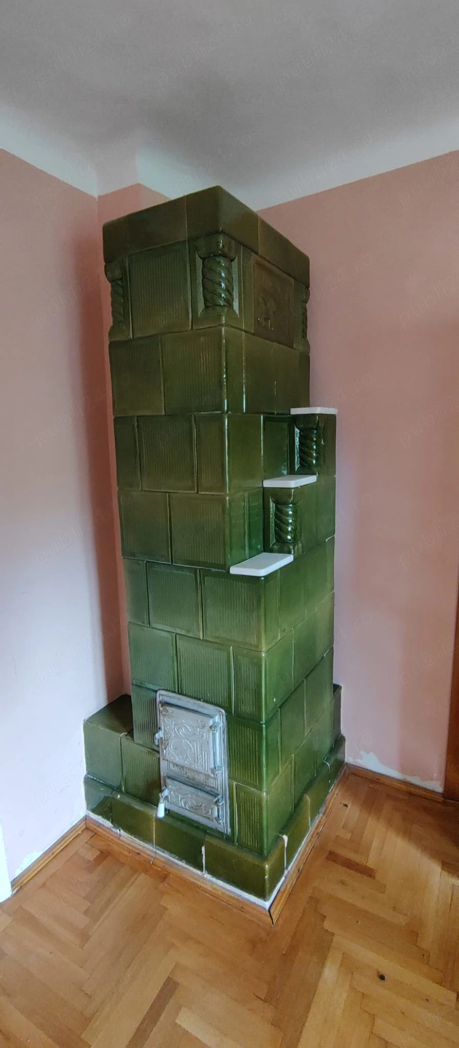 Vând sobă din teracotă