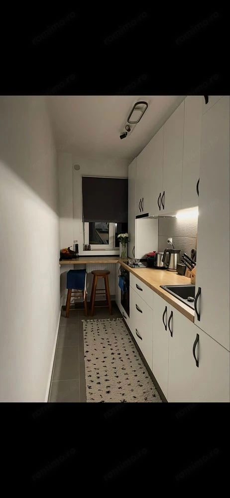 Apartament cu 2 camere mobilat si renovat CENTRALA ET 2 SAGULUI