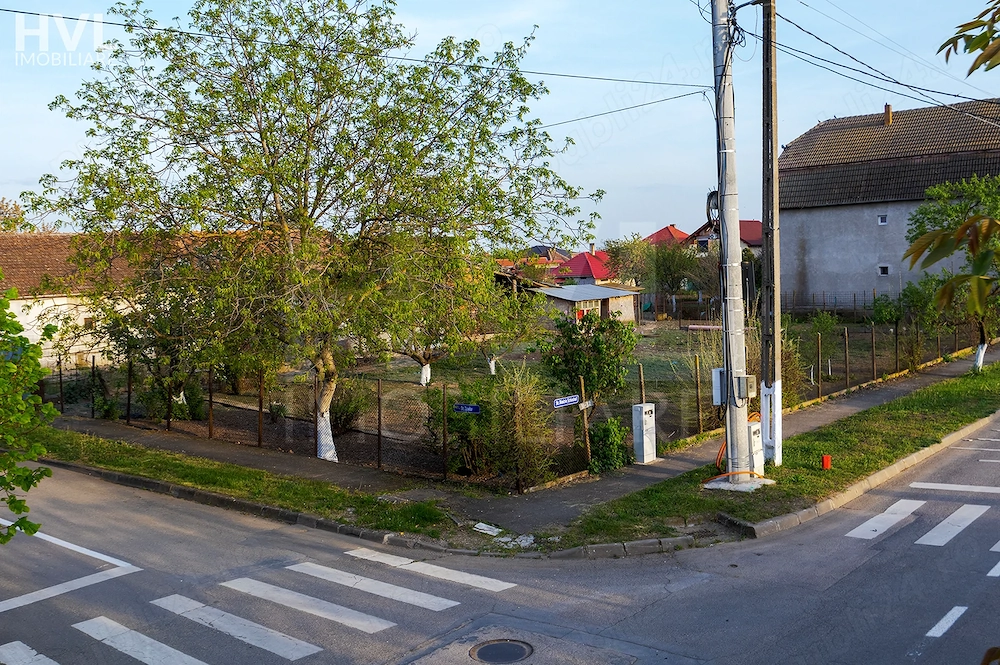 Teren intravilan 1.769 mp în Bujac | Poziționare pe colț | Utilități