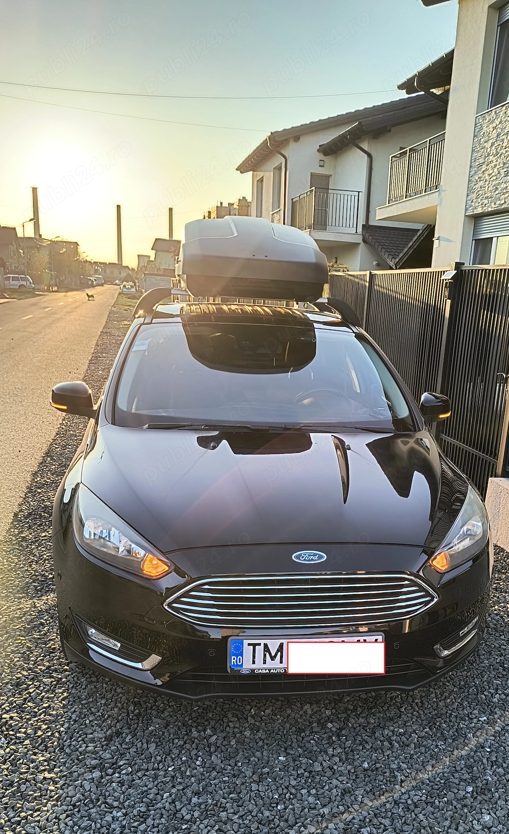 Proprietar vand FORD FOCUS Titanium model MK3.5 4 usi 2017