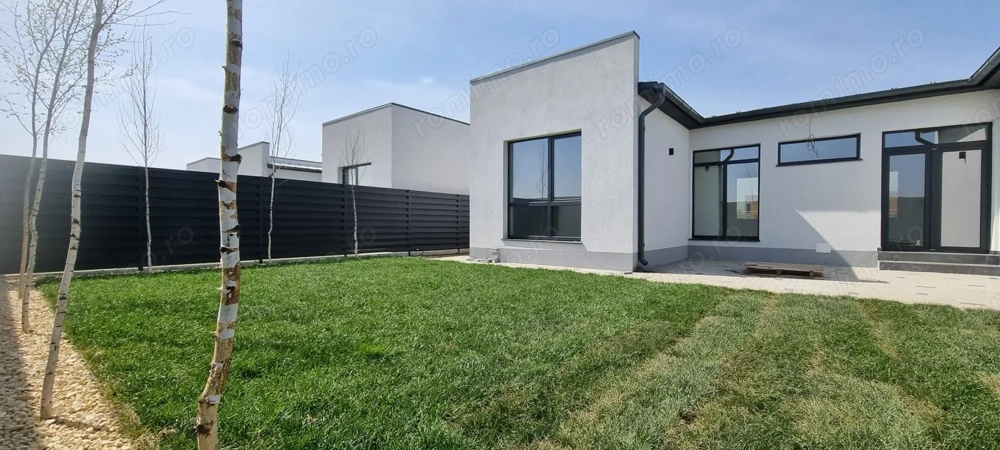 Investește în calitate: Case pe parter în cel mai nou și aerisit complex.