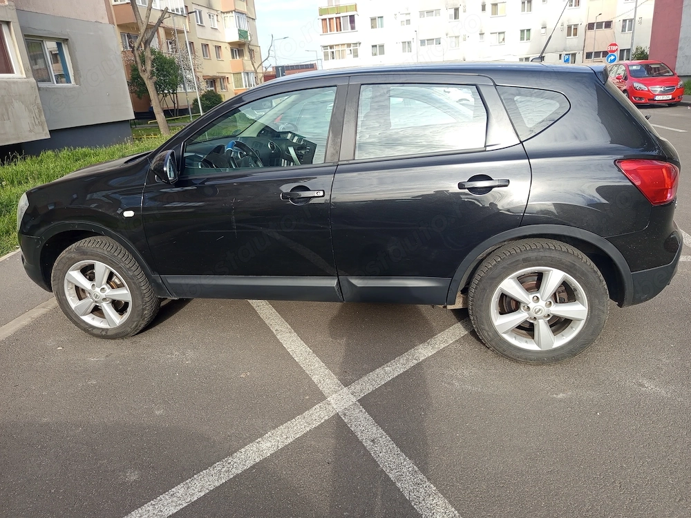 Nissan Qashqai J10