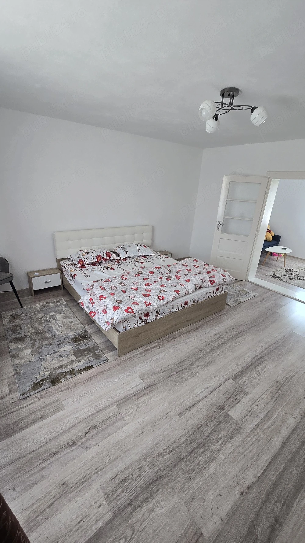 Vand Casa superba com. Pomezeu sat Hidis