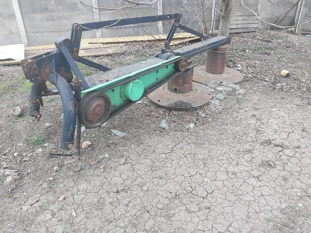 vând cositoare defectă 