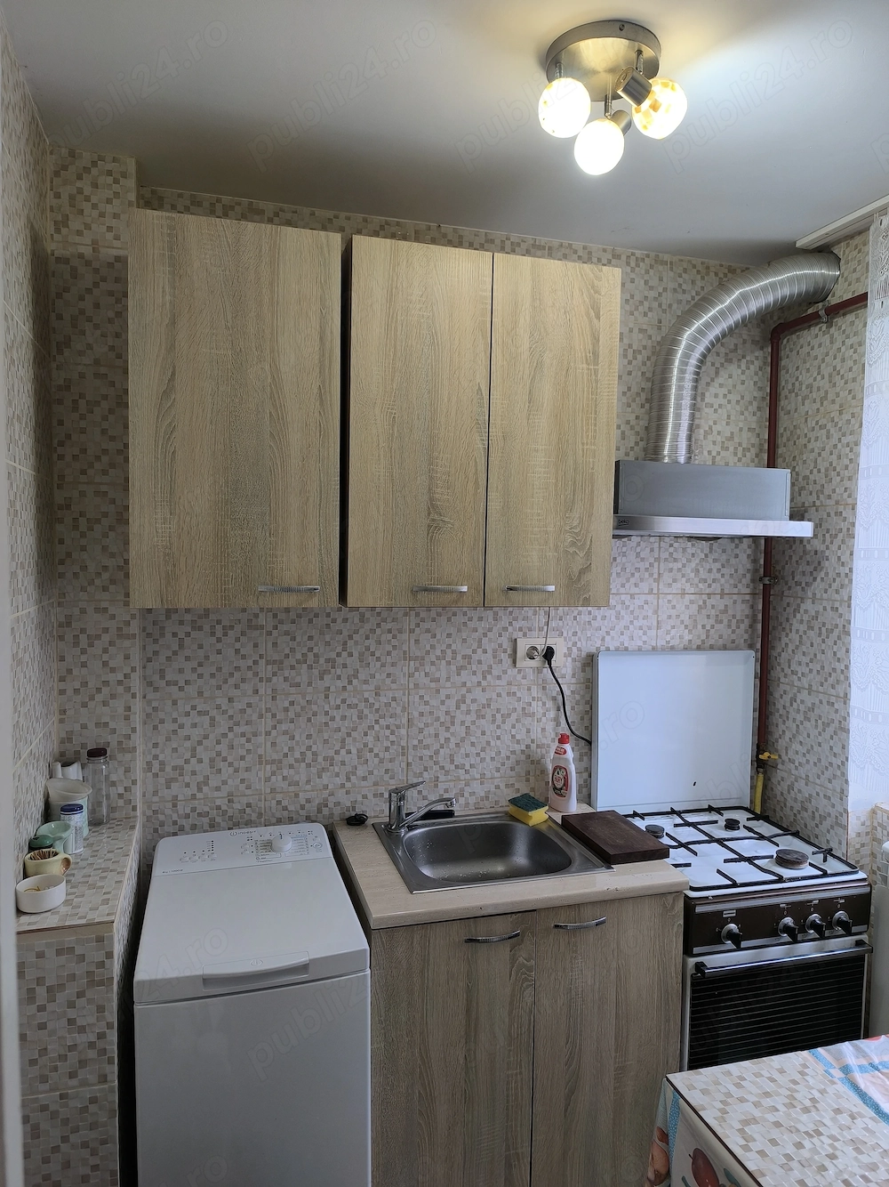 Apartament etaj 2 , cu doua camere