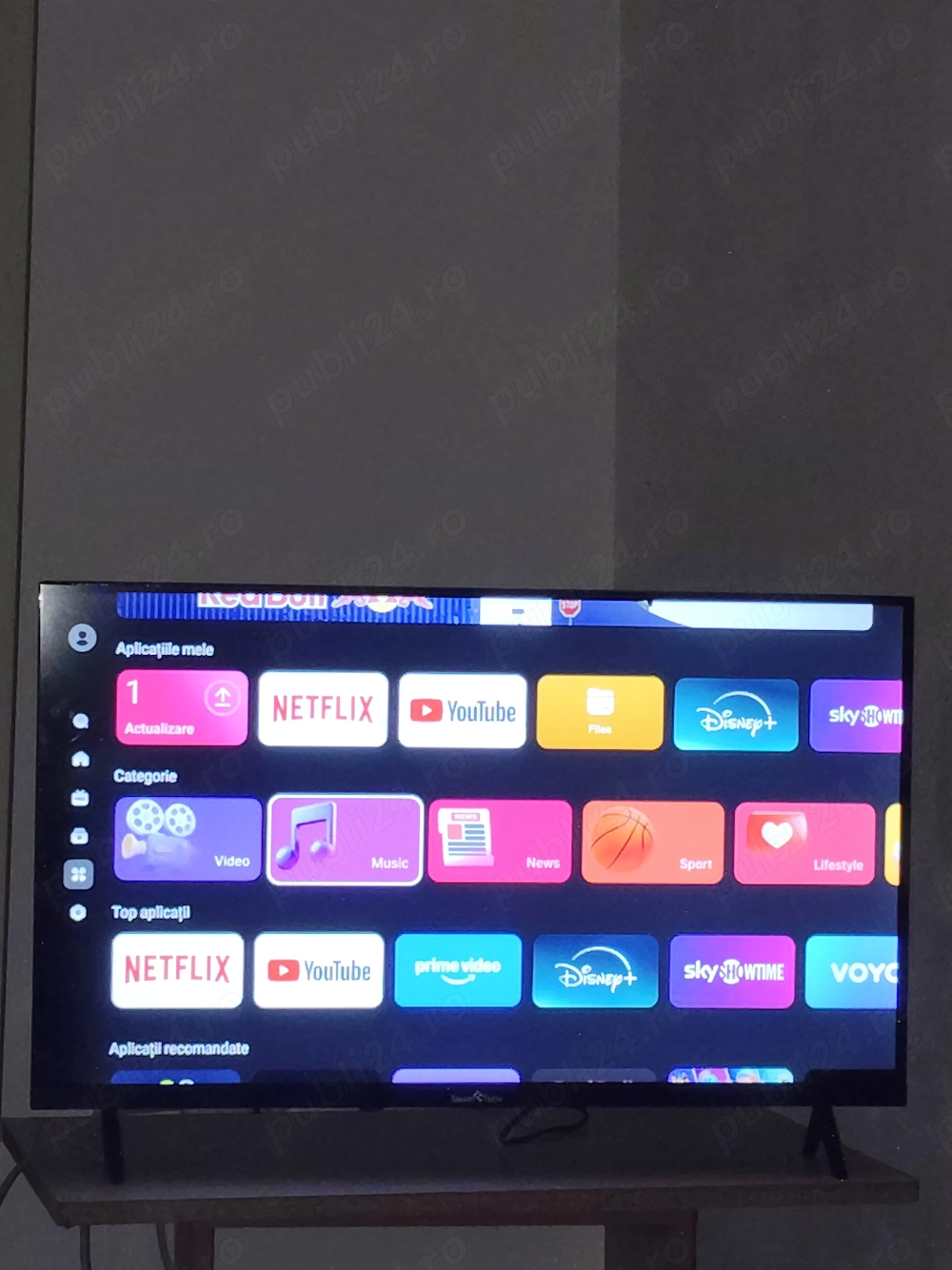 Vând tv smartech 81 cm nou 