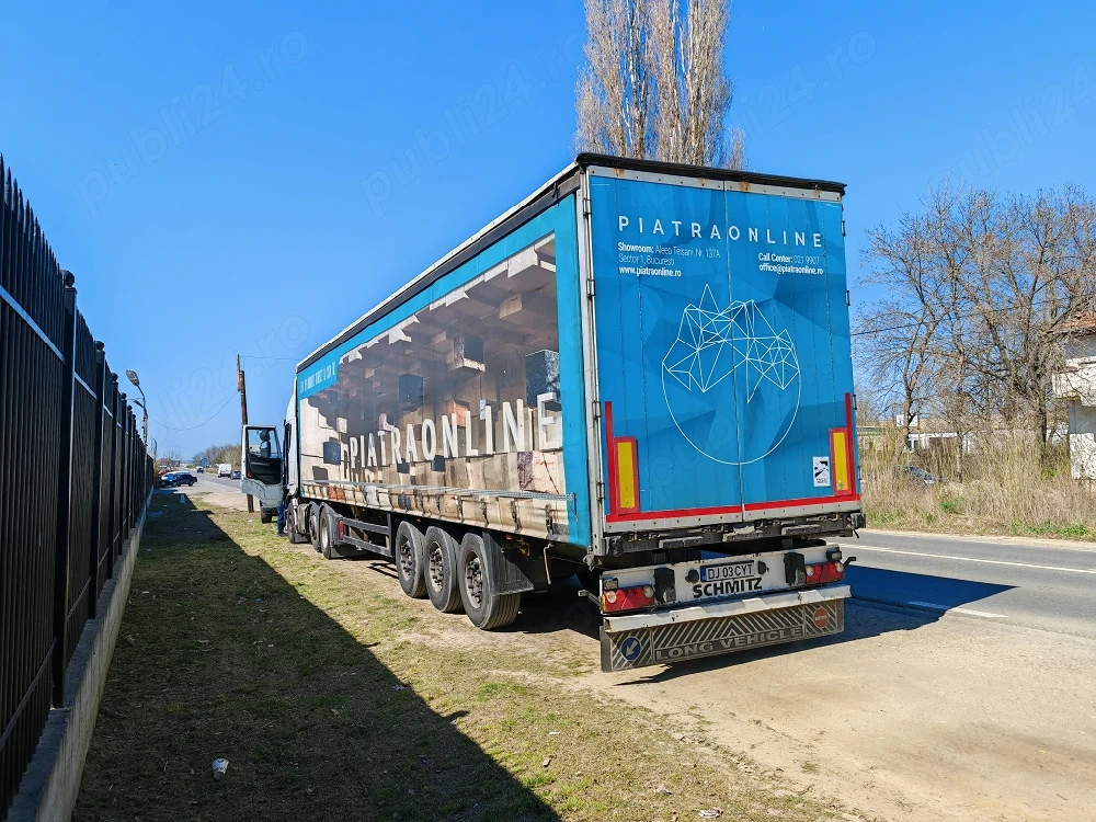 Vând semiremorca standard 