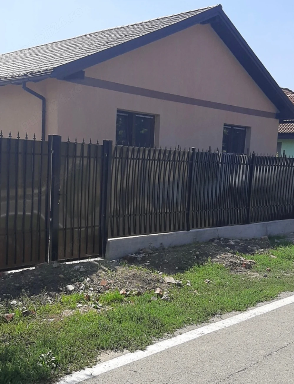 Proprietar vand casa individuala zona Ronat