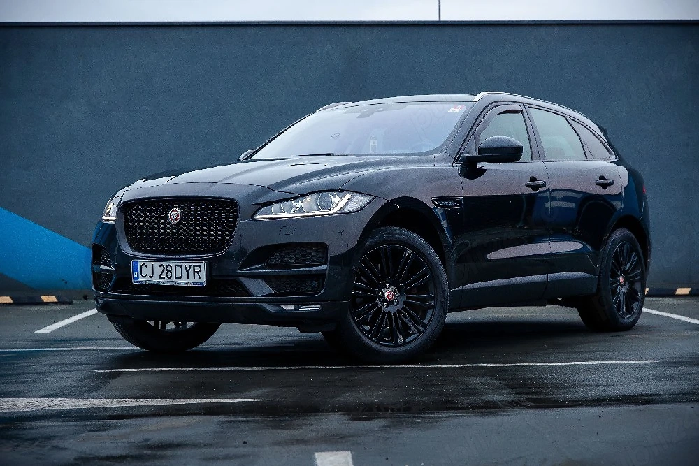 Vând sau schimb Jaguar F Pace 2017 3.0D V6 300cp