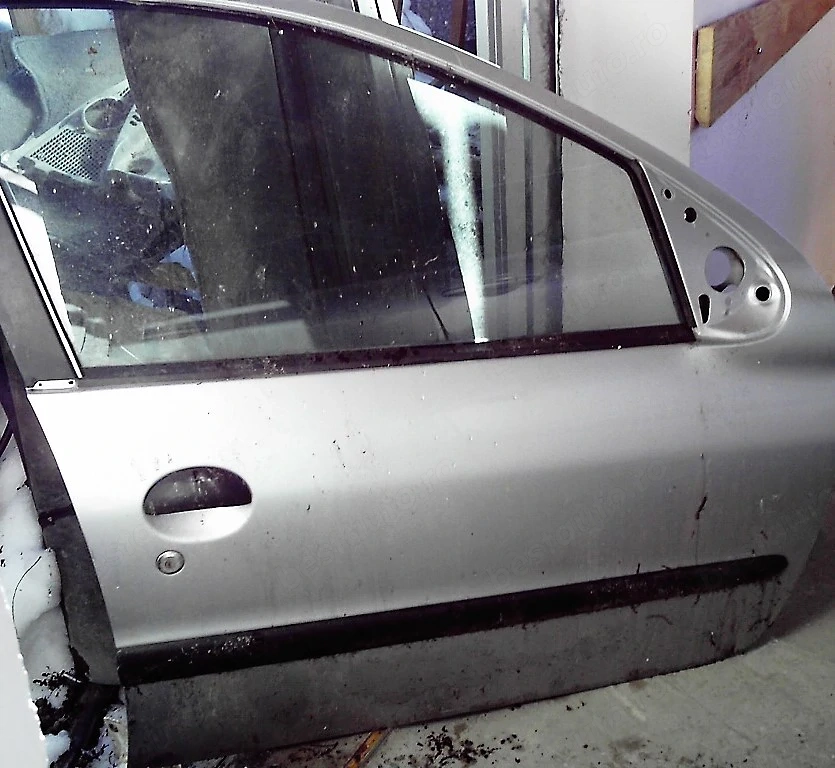 Usa portiera de Peugeot 206 din 1998-21012