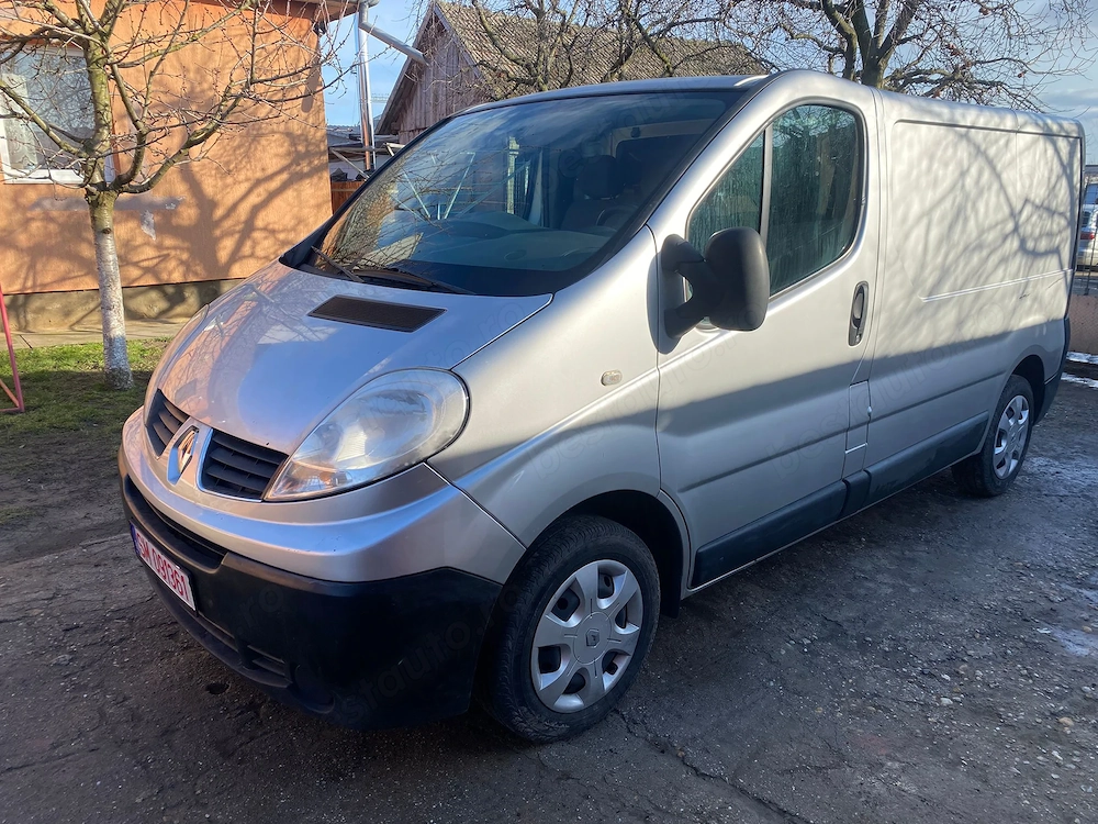 Renault Trafic autoutilitara 