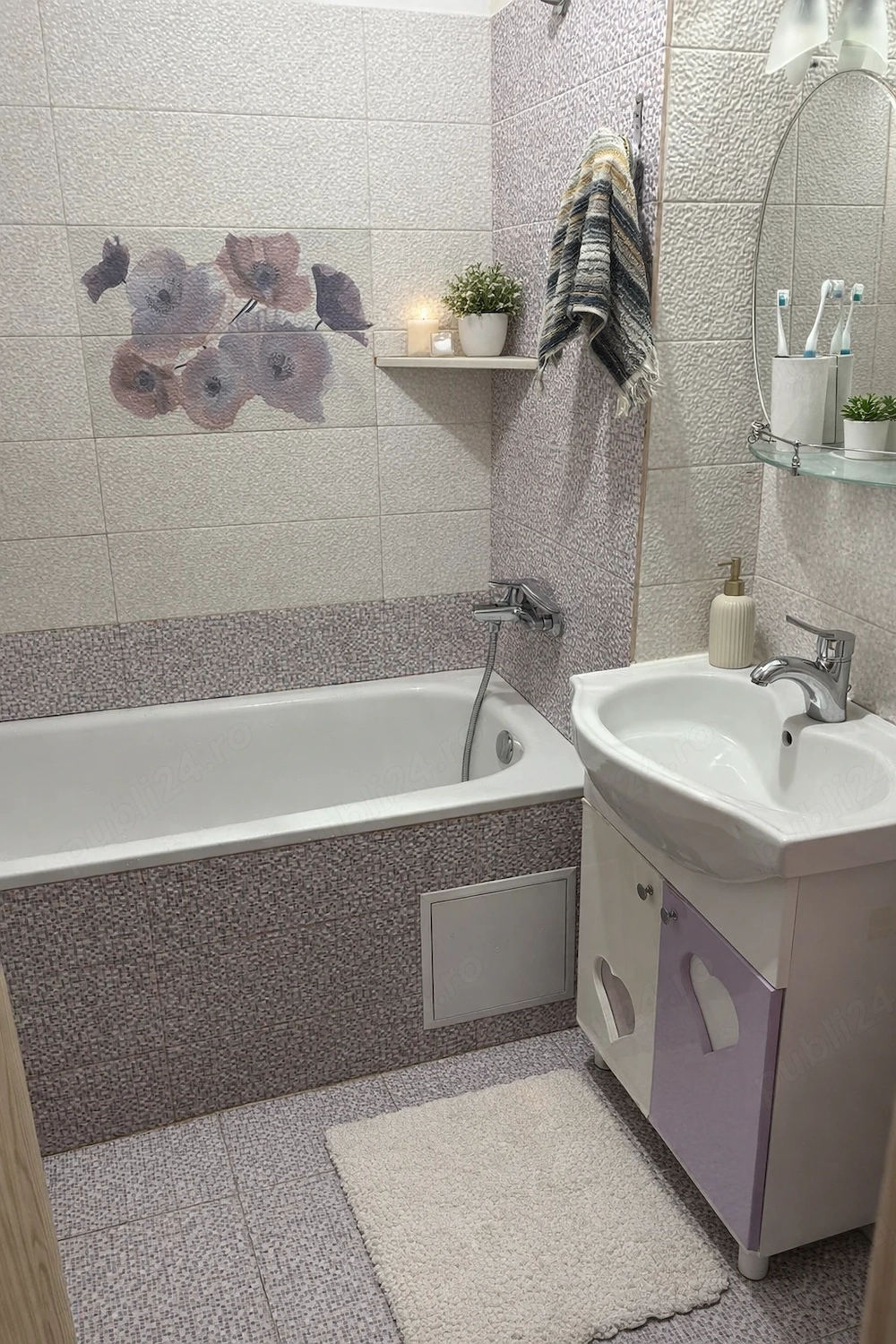Vând apartament 3 camere