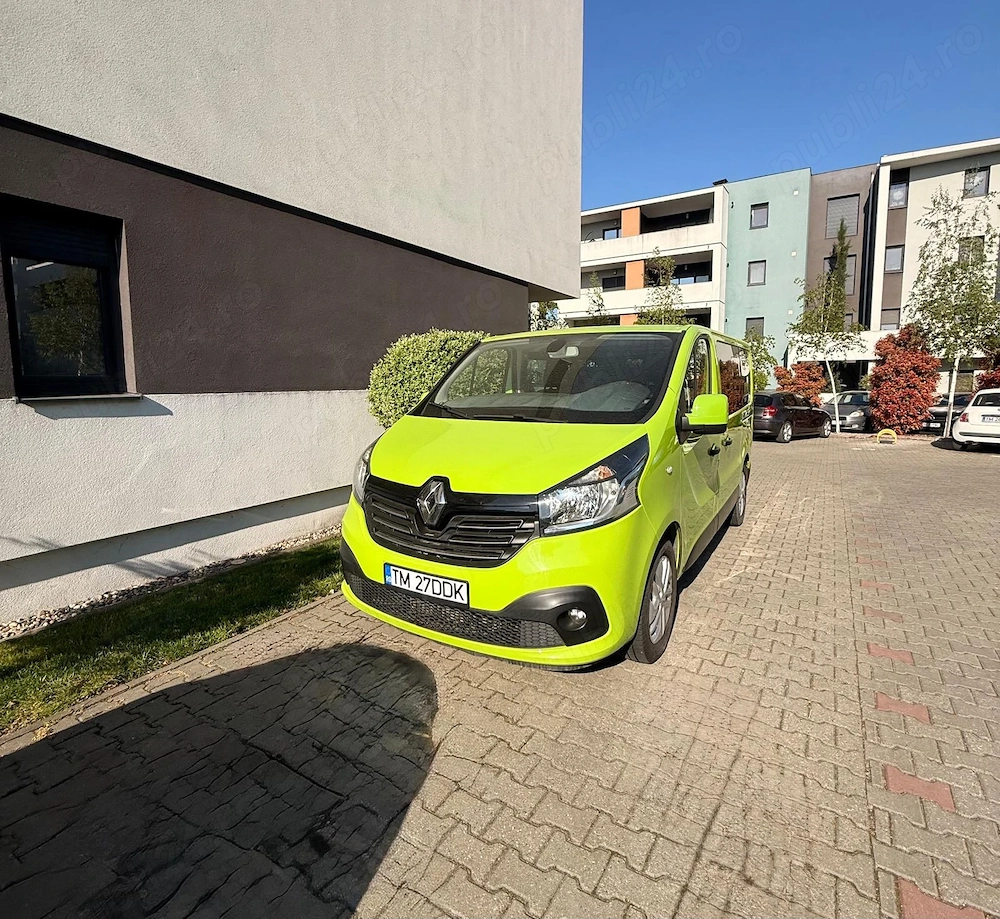 Renault Traffic 2016 7+1 locuri