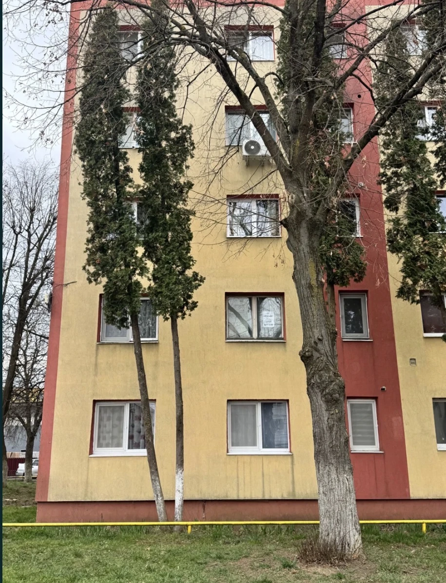 De vânzare apartament 3 camere   Zona Micro 3, Turda