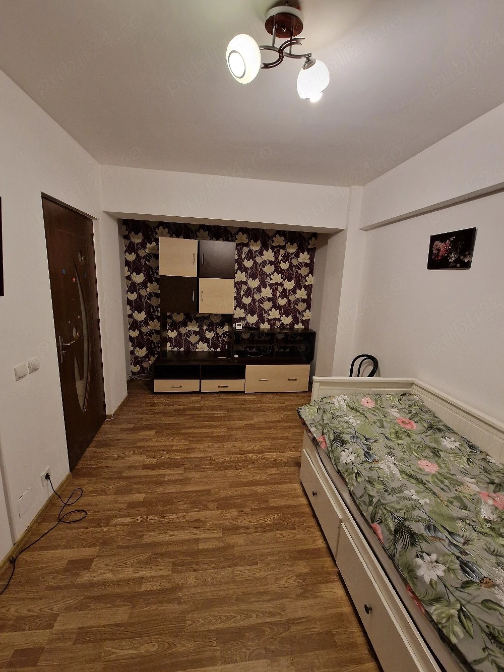 Garsoniera de inchiriat