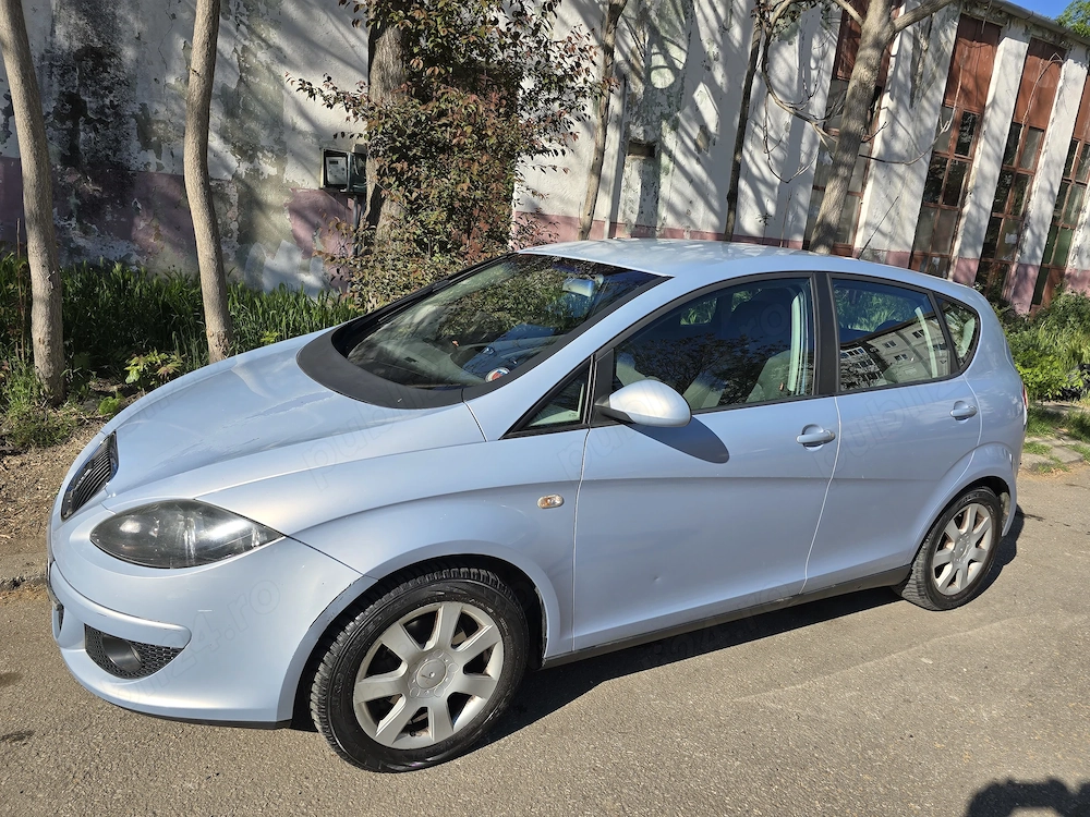 Propietar Vand Seat Altea inmatriculat  an 2005, benzina , 1.6 mpi, 142000 km ITP 2027