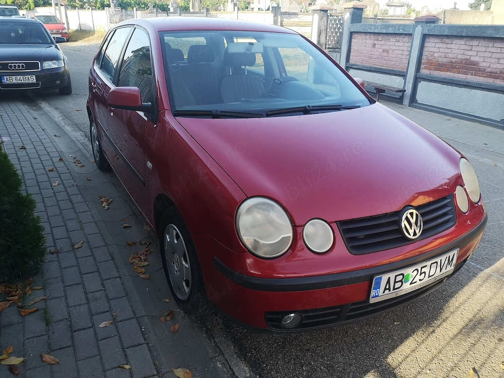 Vând Volkswagen Polo 