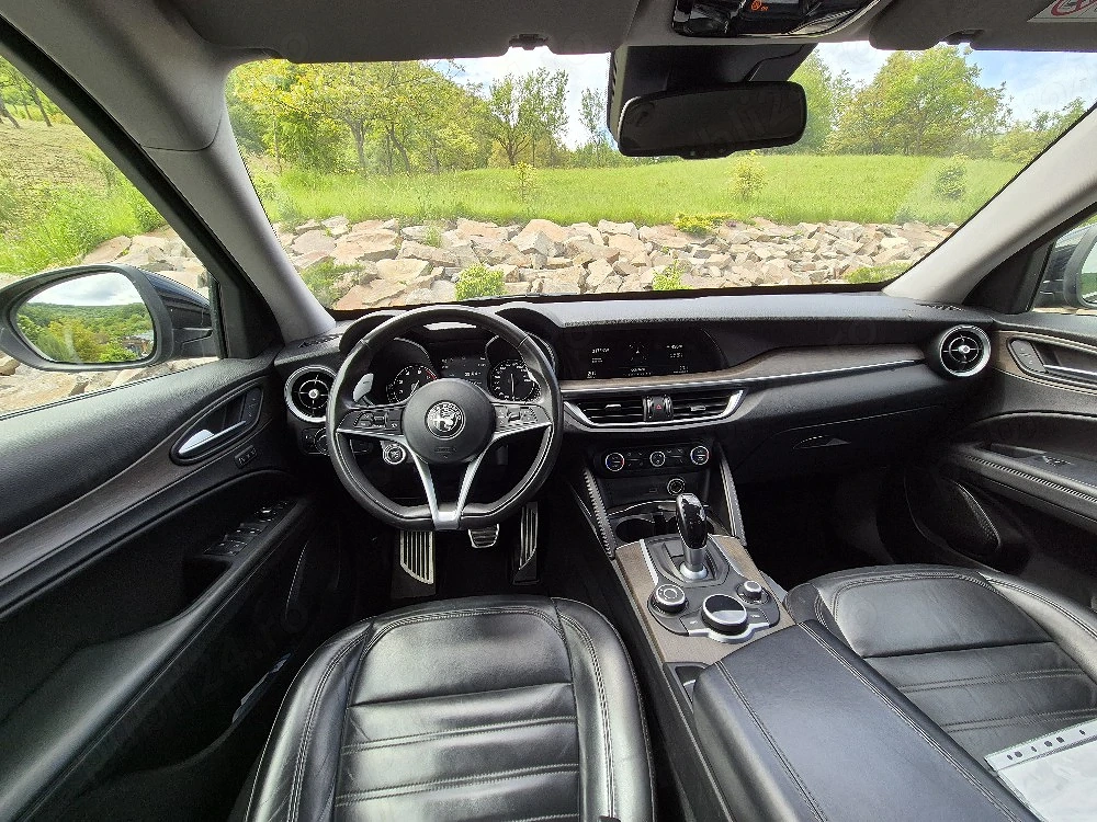 Alfa Romeo Stelvio 2.0 benzina 280 cp 2017