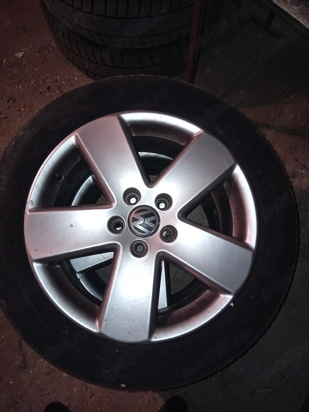 jante din aliaj pe 17cu cauciucuri 