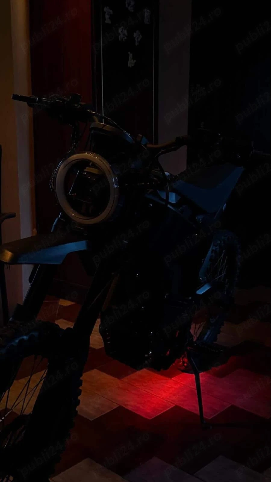 Niu XQ3 2025 funcțional