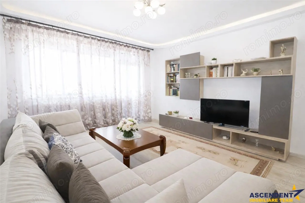 Premium Clasa A, 75mp, luminos, mobilat, echipat, ca nou, panorama, Tractorul, Brasov