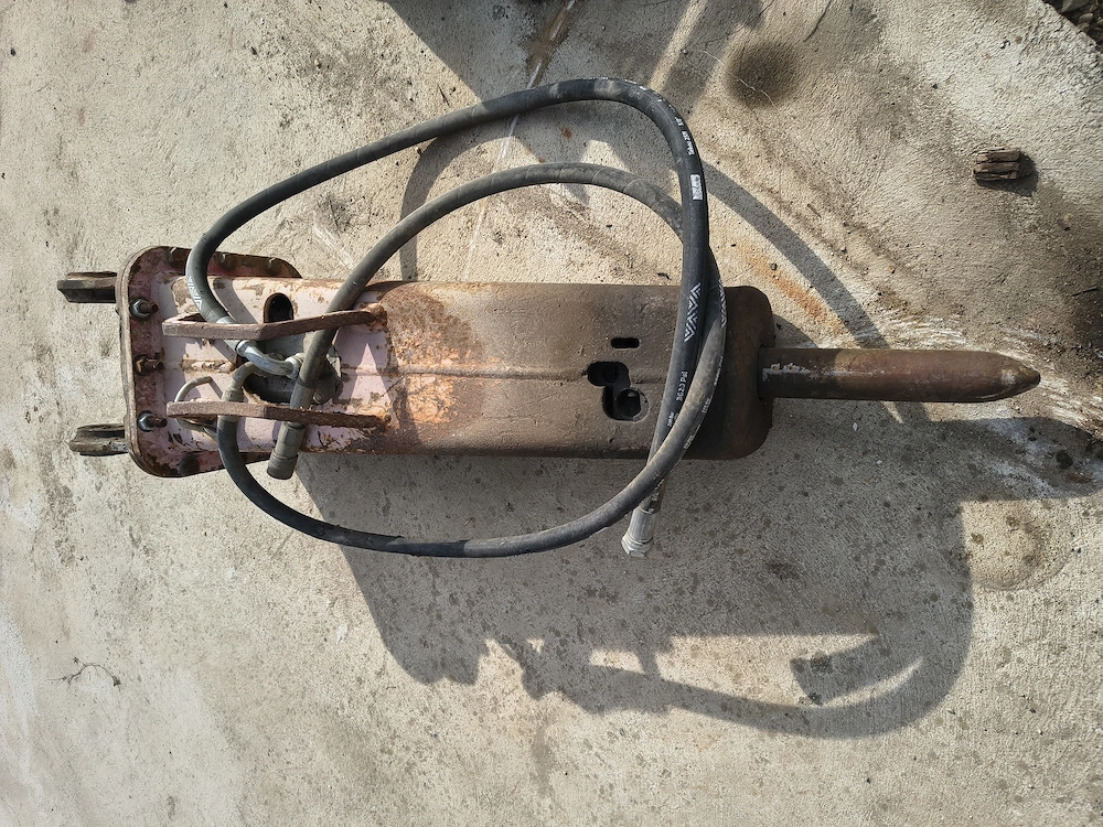 Vând picon socomec DMS210 ,210 kg pentru excavator 3-5tone