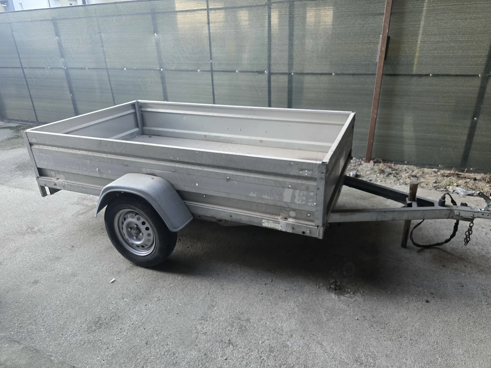 Remorca masa maxim 750 kg