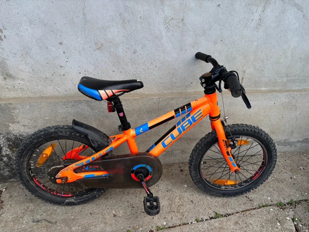 Bicicleta Cube de 16inchi